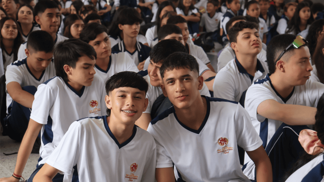Estudiantes del colegio en Tuluá - Colegio Salesiano San Juan Bosco